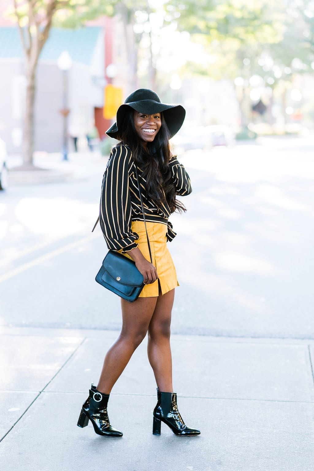 Moving to a new city in your 20's can be challenging. Whether it's a big or small city, starting over can be tough. Here are my tips for an easy move. | GoodTomiCha | Southern Fashion + Lifestyle Blogger 