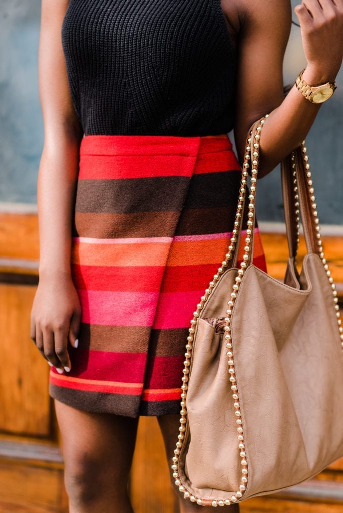 South Carolina Fashion blogger, GoodTomiCha, shares the best places to shop for affordable workwear on the blog. This Loft wrap-around skirt look is featured in the post. #bossbabe #collegeblogger #womeninbusiness #workwear #businesscasual #Loft #professional