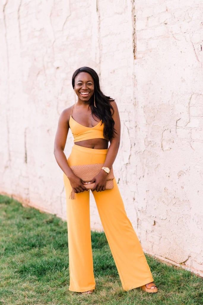 Southern fashion blogger, GoodTomiCha, shares her body confidence evolution on the blog! Featuring this gorgeous yellow two-piece set from Boohoo that is just perfect for the spring. 