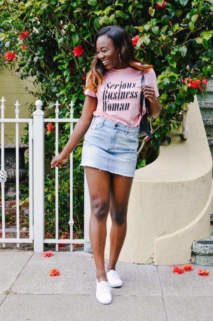 How to wear a denim skirt? Add a graphic tee to make it casual! Check out more of my tips on the blog | GoodTomiCha.com | #summerstyle #casualoutfitideas #blackfashionblogger