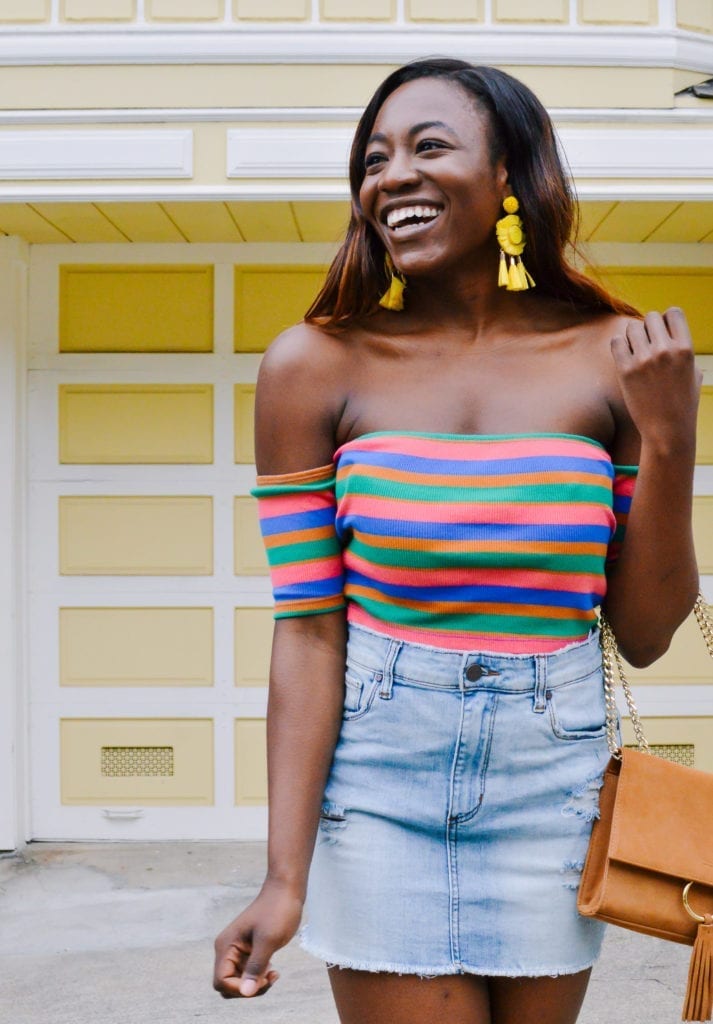 Crop tops and high waisted denim skirts are the perfect combination. Check out my tips on how to style denim skirts on the blog! | GoodTomiCha.com | #nordstrom #colorfulstyle #blackfashionblogger