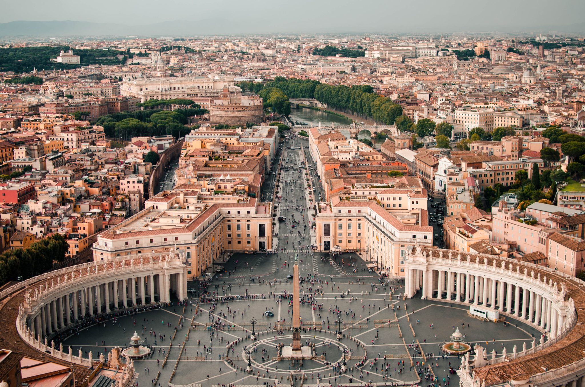 The vatican city and St. Peter's Square aerial shot | What to Do in Rome 
