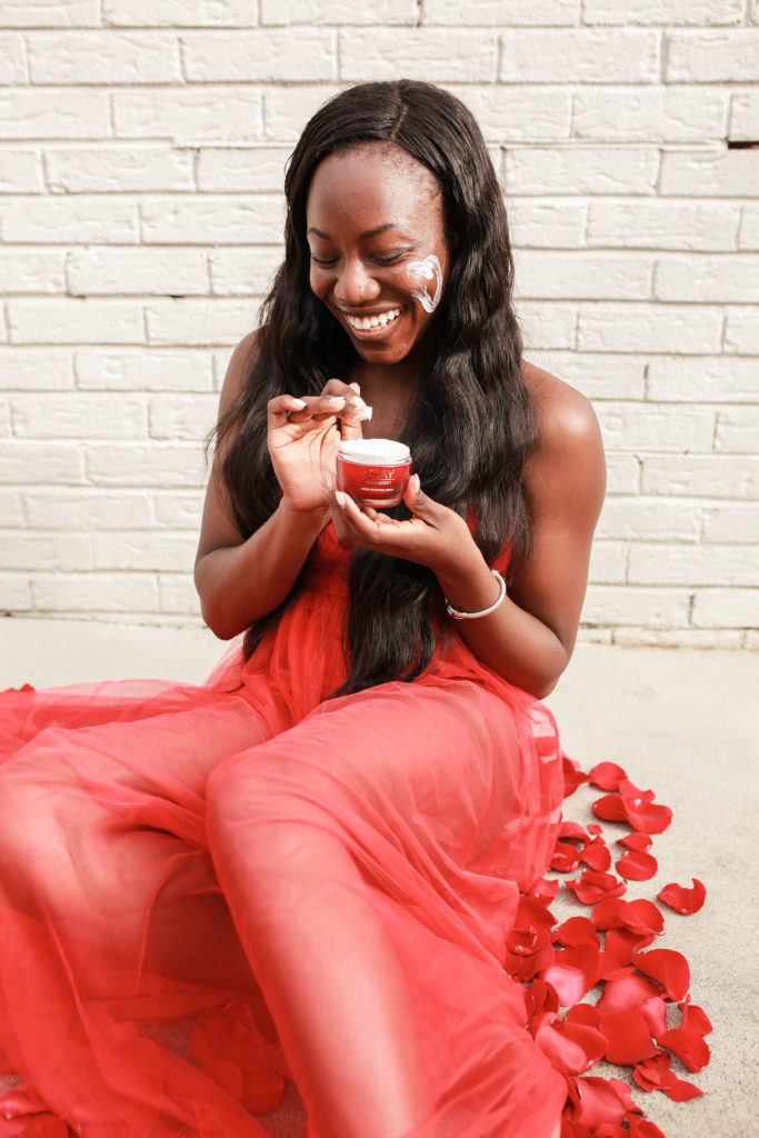 Top black fashion blogger Tomi Obebe partners with Olay to share the moisturizers you need in your skincare routine this fall