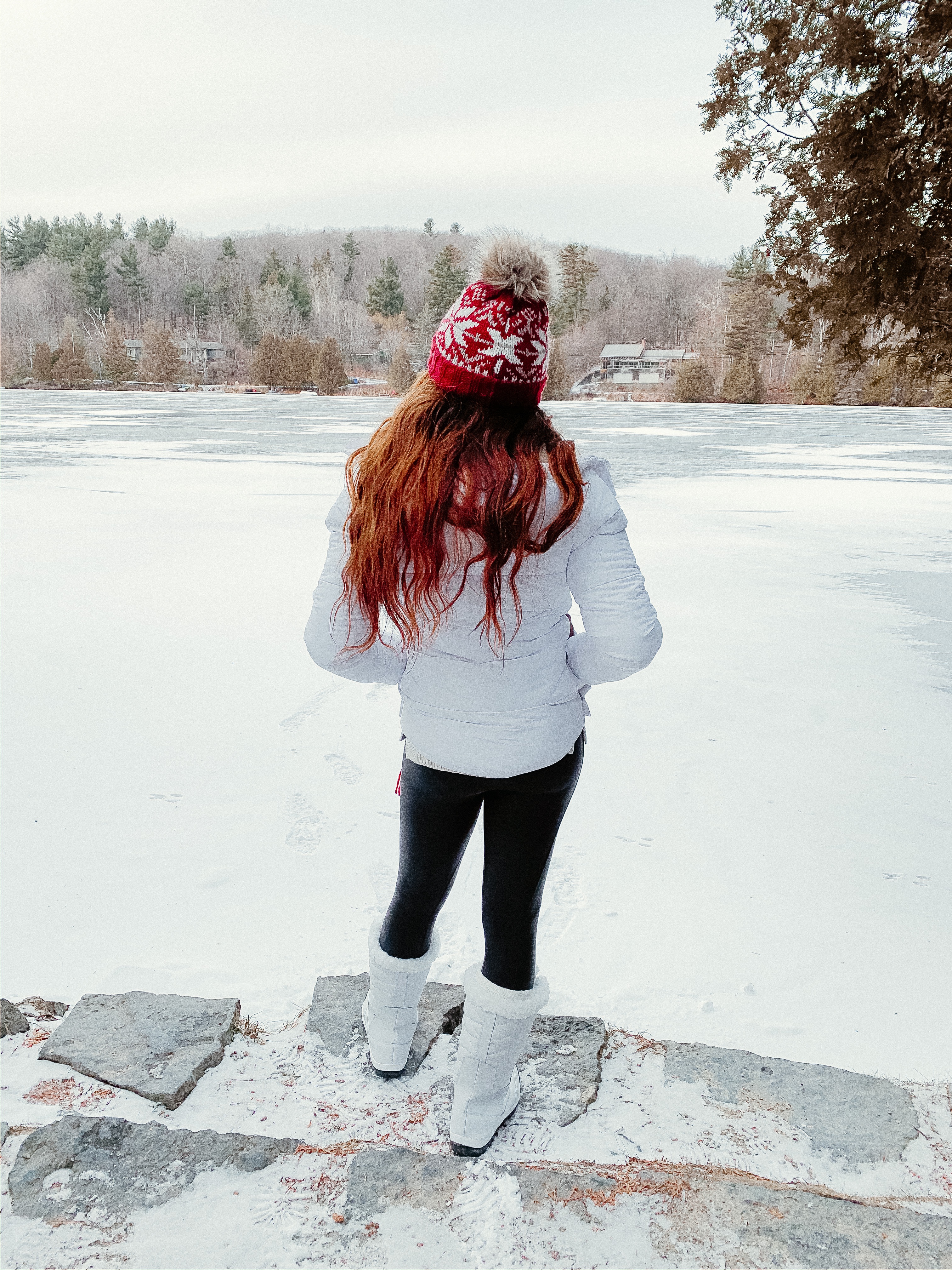 Frozen Canadian lake views, abercrombie beanie, white snow boots, white puffer jacket, goodtomicha travel