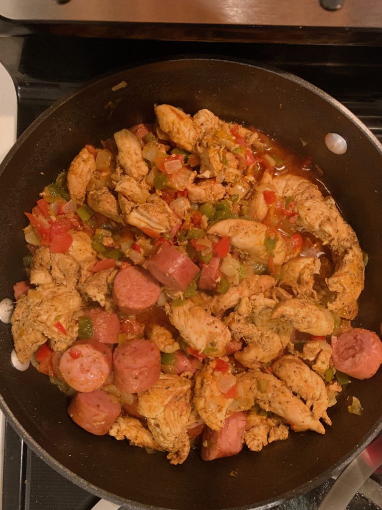 chicken and sausage for easy spanish dish