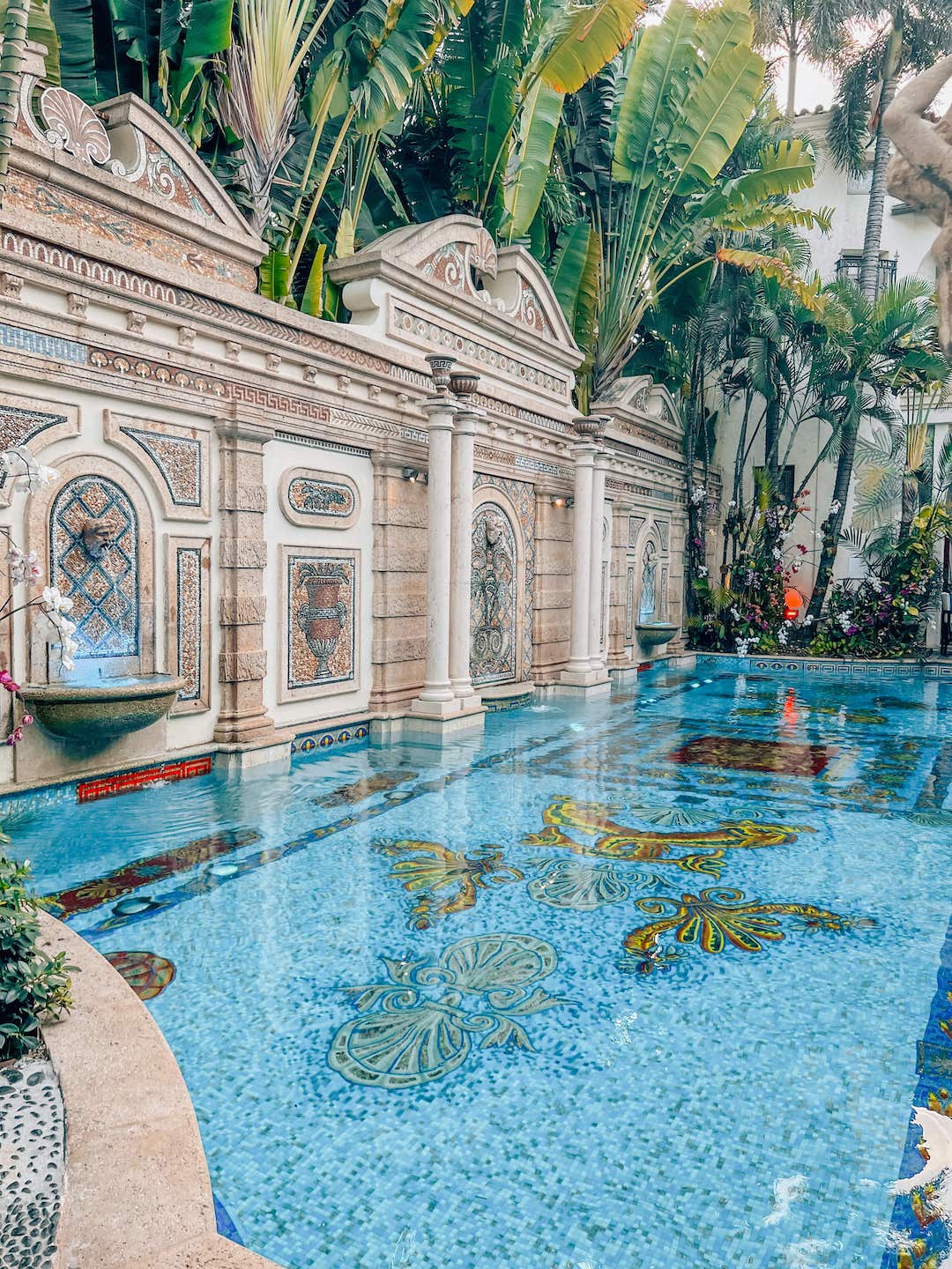 versace mansion fountains in Miami