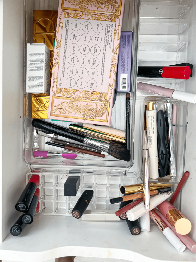 makeup organization tips from top US influencer, GoodTomiCha