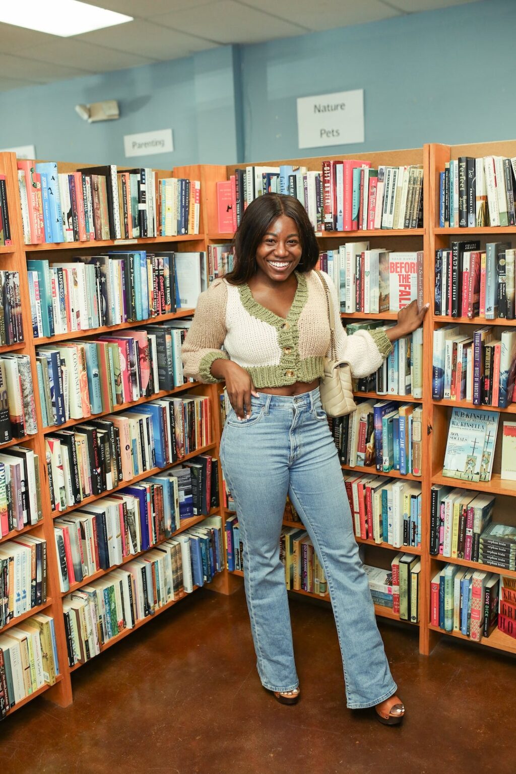 8 Cozy Fall Books to Add to your TBR - GoodTomiCha